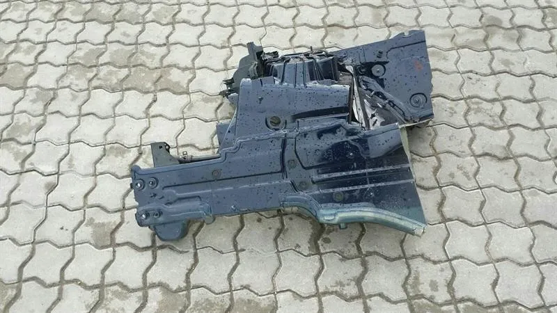 Mercedes C Class W205 Right Front Chassis Leg A2056208800 Right Front Wheel Arch-