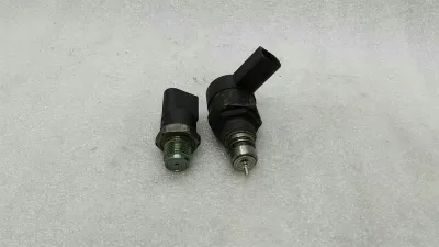 Mercedes CLK W209 Fuel Pressure Sensor A6110780449 Fuel Pressure Sensor SET-
