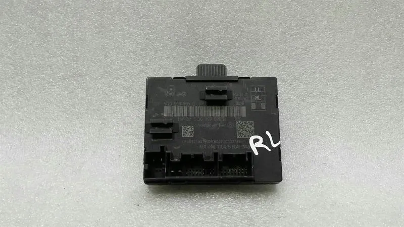 Audi RS3 8V rear left door electronic module 5Q09595D control unit rear door-