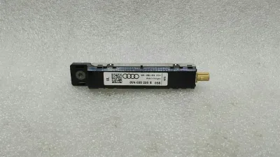 Audi RS3 8V Aerial / Antenna 8V4035225D Antenna-