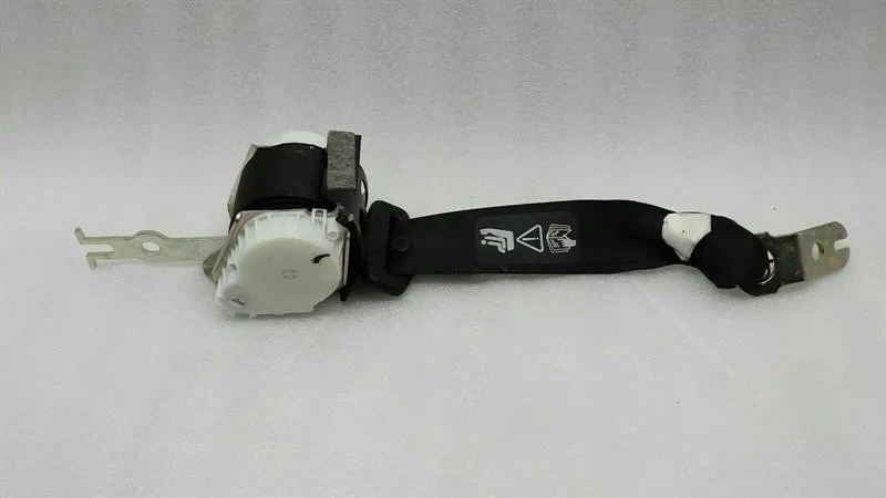 BMW 5 Series E60 rear seat belt 7065849 seat belt belt rear-