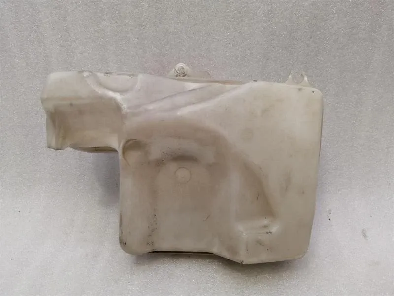 BMW 6 Series E63 Washer Fluid Reservoir 7896391 Washer Fluid Reservoir -