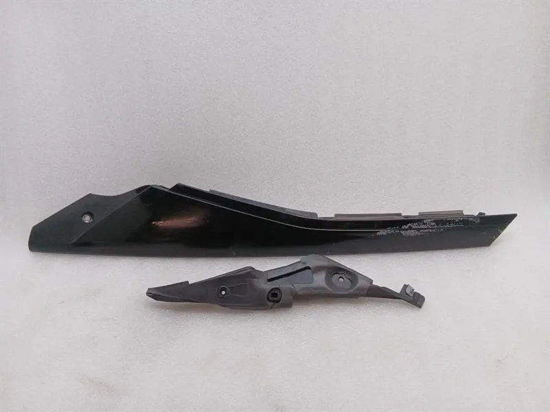 Chevrolet Corvette C7 Grand Sport A Pillar Trim 23163510 A-Pillar Trim-