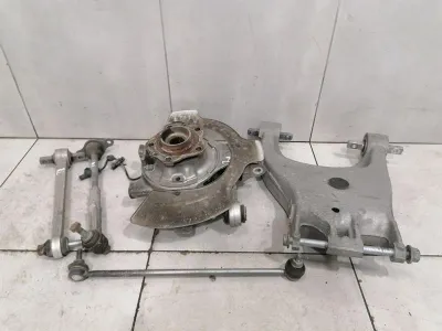 Ferrari 488 F142M Left Rear Hub 299933 Wheel Bearing Housing Rear Left SET SET-