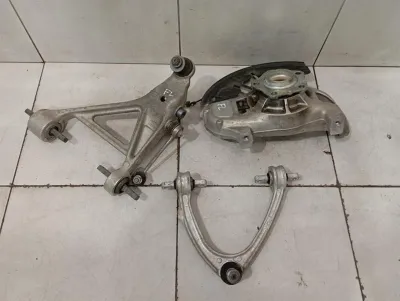 Ferrari Roma F169 Left Front Hub 867707 Wheel Bearing Housing Front Left SET SET-