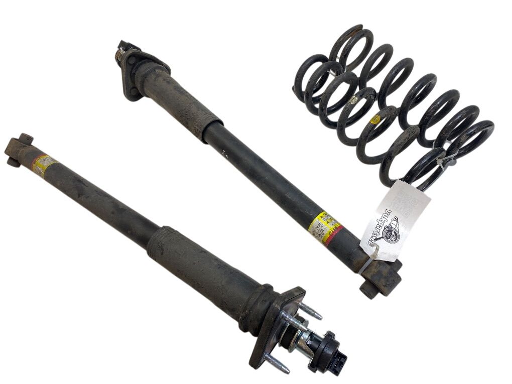 4853080830 4823124311 Shock absorber set, rear LEXUS RC (XC10) (2014-)