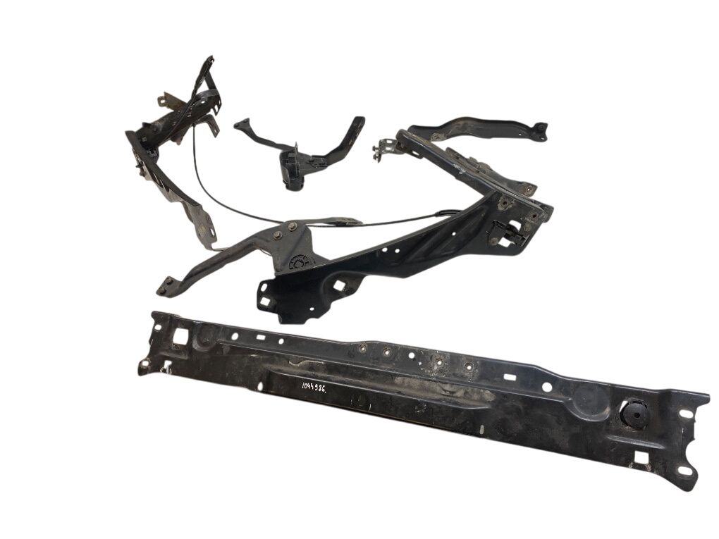 A2046200591 A2046200691 Headlight mounting/bracket, set MERCEDES-BENZ C-CLASS (W204) (2007-2013)