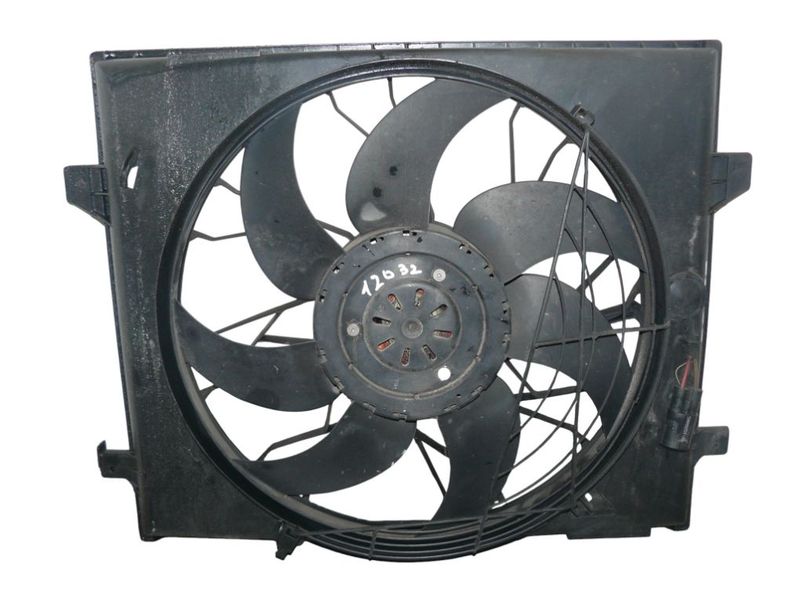 04677769AI Radiator Fan Electric CHRYSLER VOYAGER V (RT) (2007-2016)