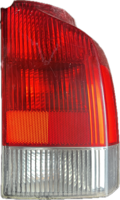 9154498 Tail light, right VOLVO V70 II / XC70 I (P80) (2000-2007)