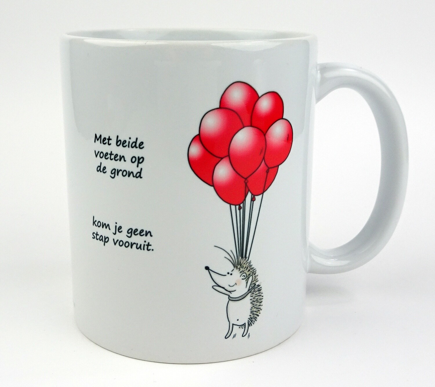 EGEL EN BALLON met je voeten op de grond