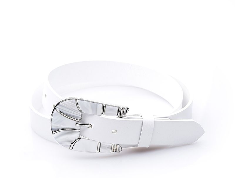 Fonte ornée – Ceinture satinée