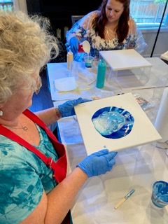 Fluid Painting Class:12 years and older • 05/13 • 10am-12pm