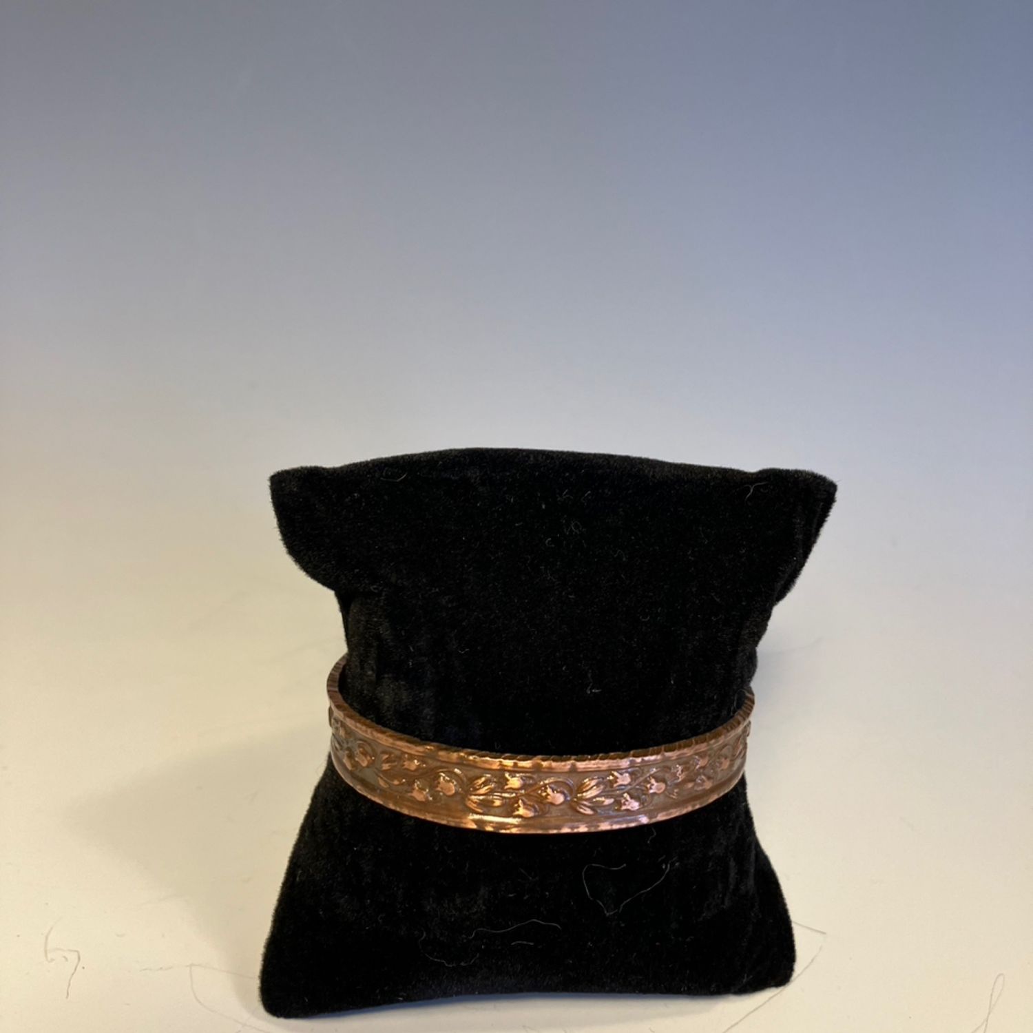 Light Copper Flower Design Bracelet