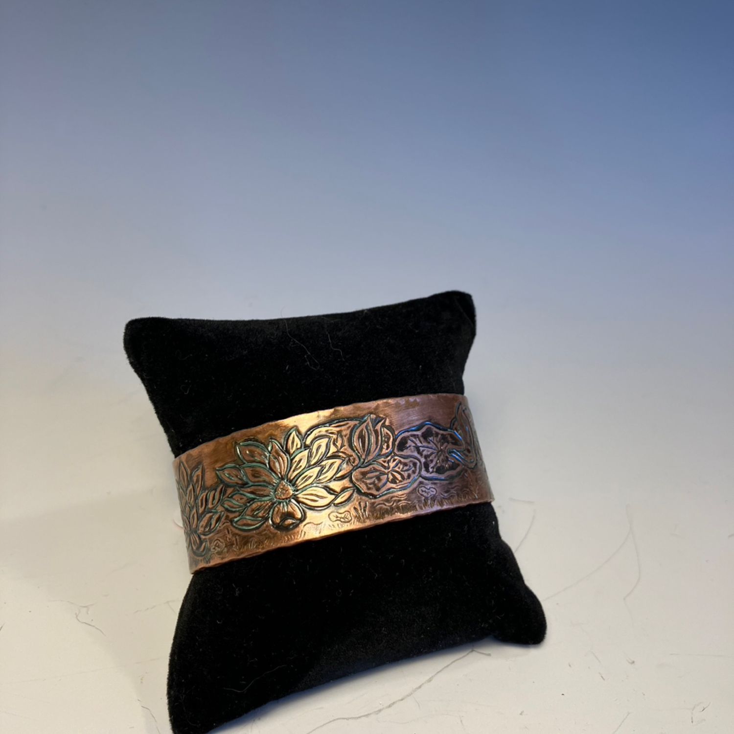 Light Copper Turquoise Flower Design