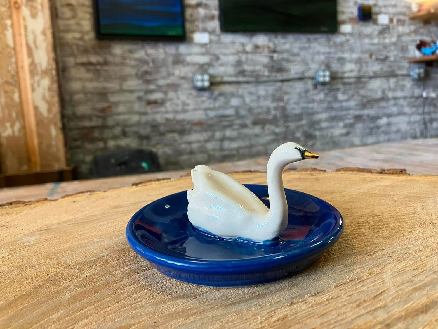 Swan Ring Holder