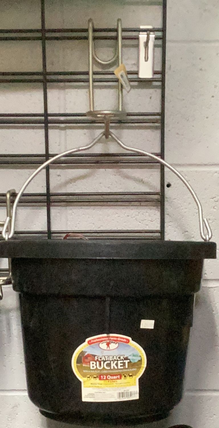 Heavy Duty Rubber Feed Bucket