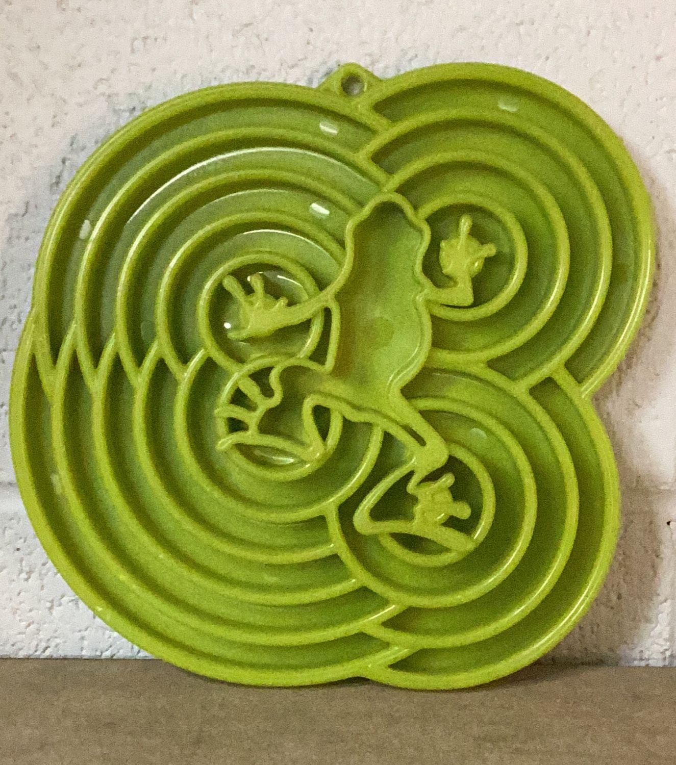 Bull Frog Enrichment Licky Mat green