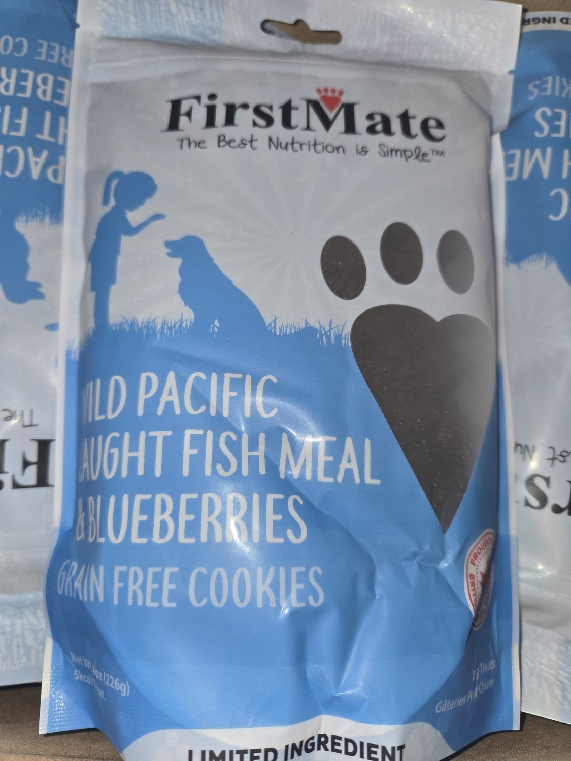 FM Fish &amp; Blueberries Biscuits 8oz