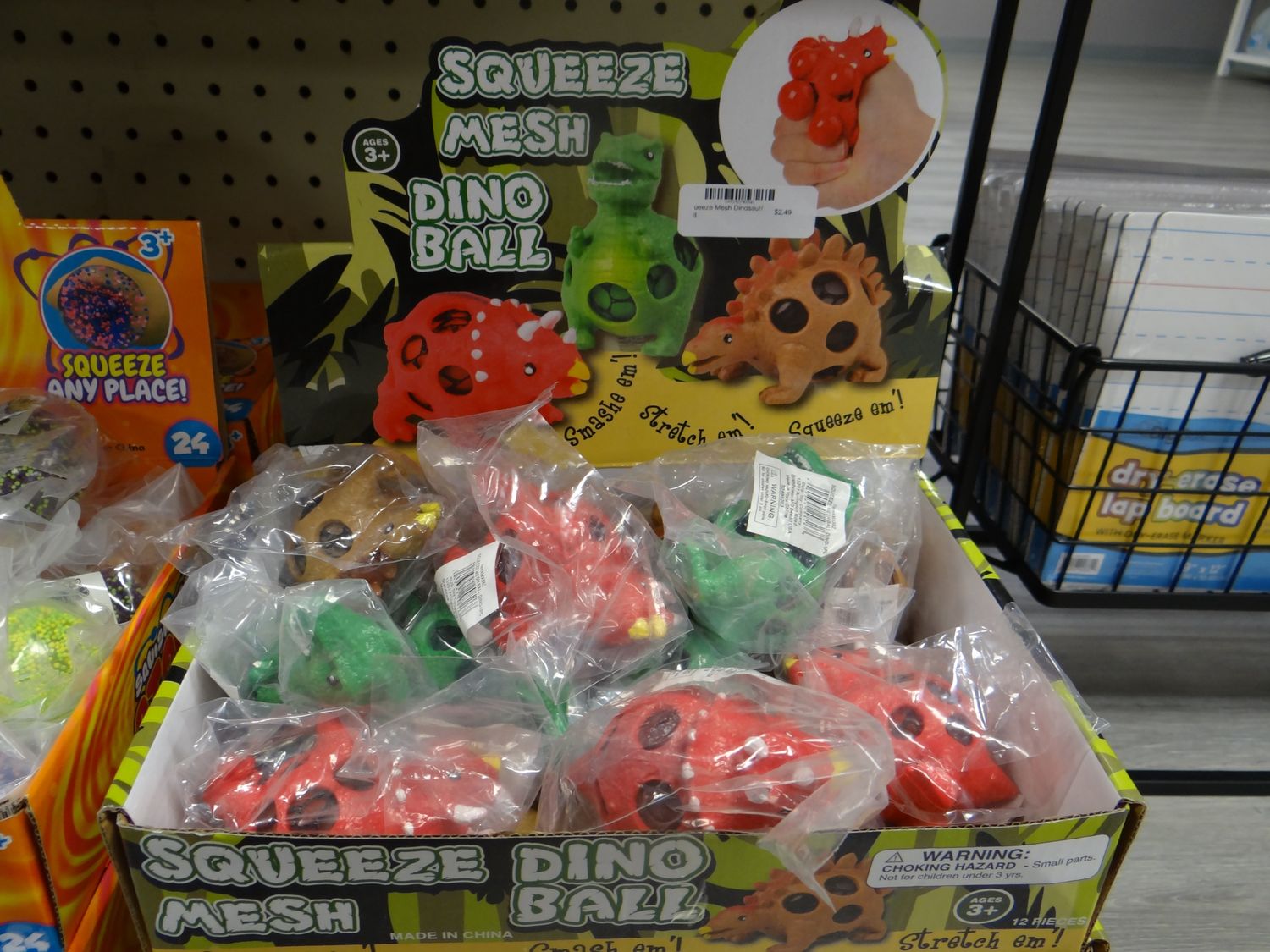 Squeeze Mesh Dinosaur/ Ball