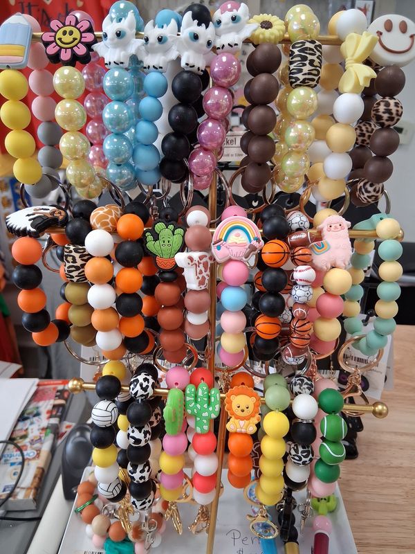 Child Focal Bead Bracelet