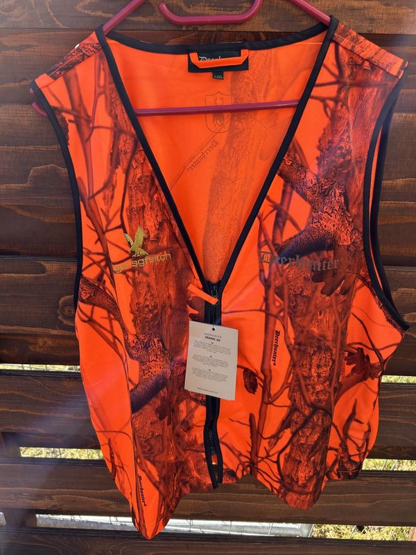 Gilet Orange-Camouflage mit und ohne Logostickerei Gilet Orange-Camouflage mit und ohne Logostickerei