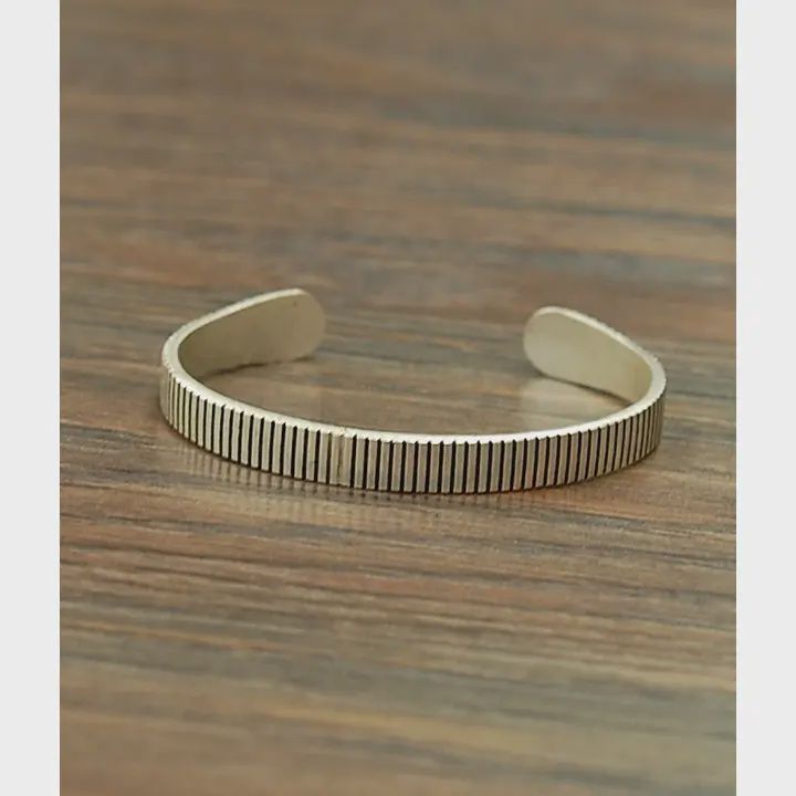 ISAC TRADING INC. CUFF BRACELET