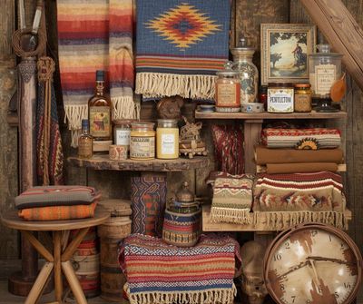 DECOR AND GIFTS