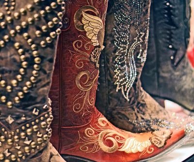FOOTWEAR