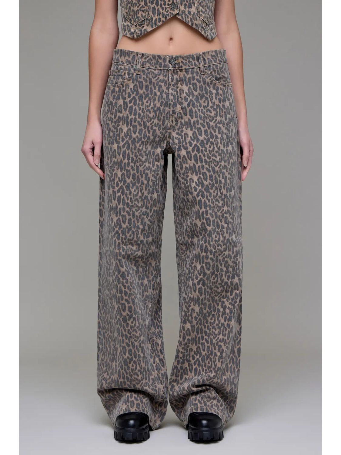 HIDDEN WOMEN'S OVERSIZED CHEETAH BAGGY JEAN