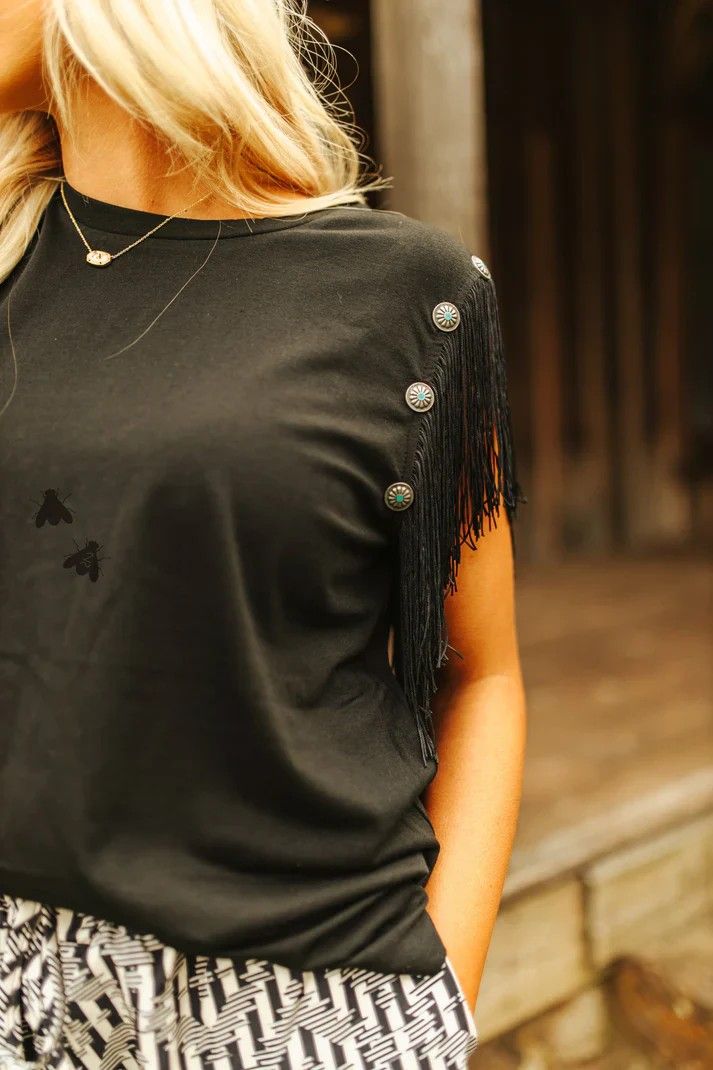 2 FLY CO. WOMEN'S "GET FRINGEY WITH IT" TEE - BLACK