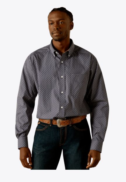 ARIAT MEN'S WRINKLE FREE SOLID OXFORD CLASSIC LONG SLEEVE SHIRT - NAVY