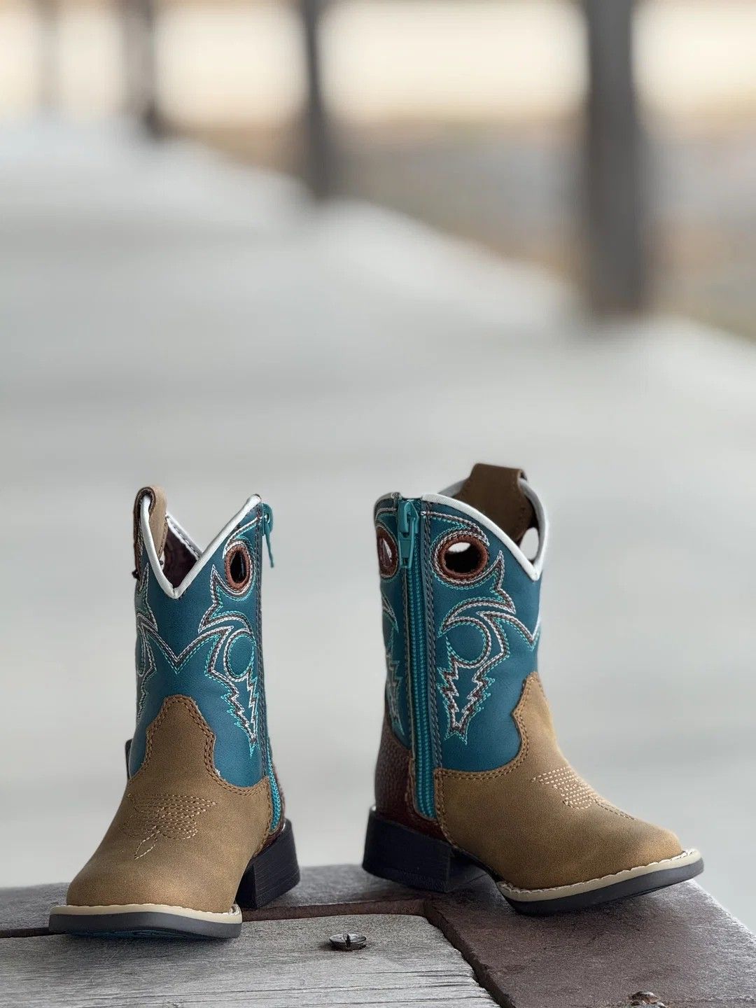 TWISTER KIDS' JENSEN BOOT - TURQUOISE TOP