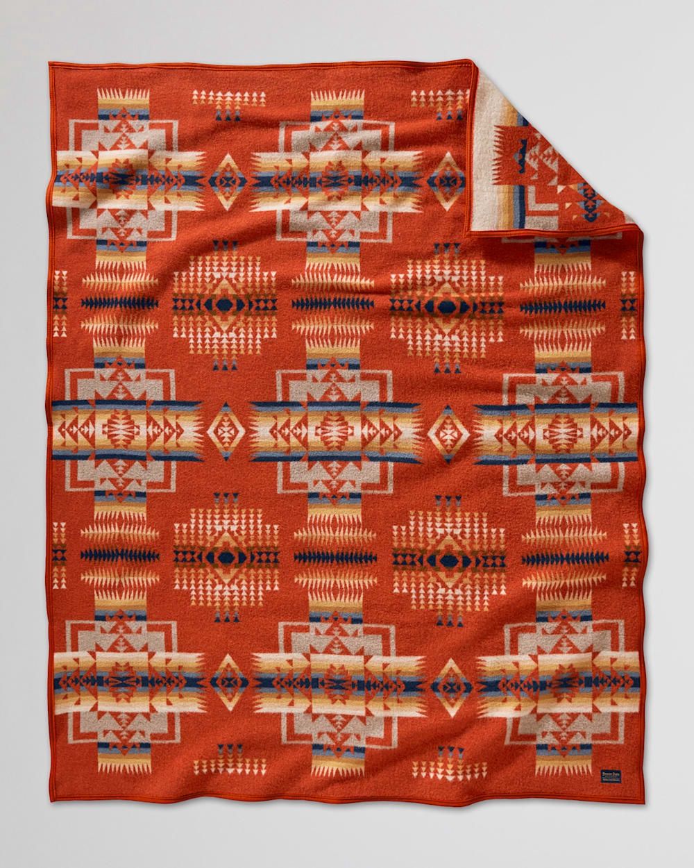 PENDLETON CHIEF JOSEPH JACQUARD BLANKET ROBE, COLOR: CHILI, STYLE: CHIEF JOSEPH