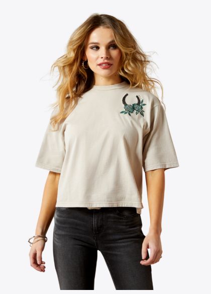 ARIAT WOMEN'S SHORT SLEEVE LUCKY TEE - WASHED BEIGE