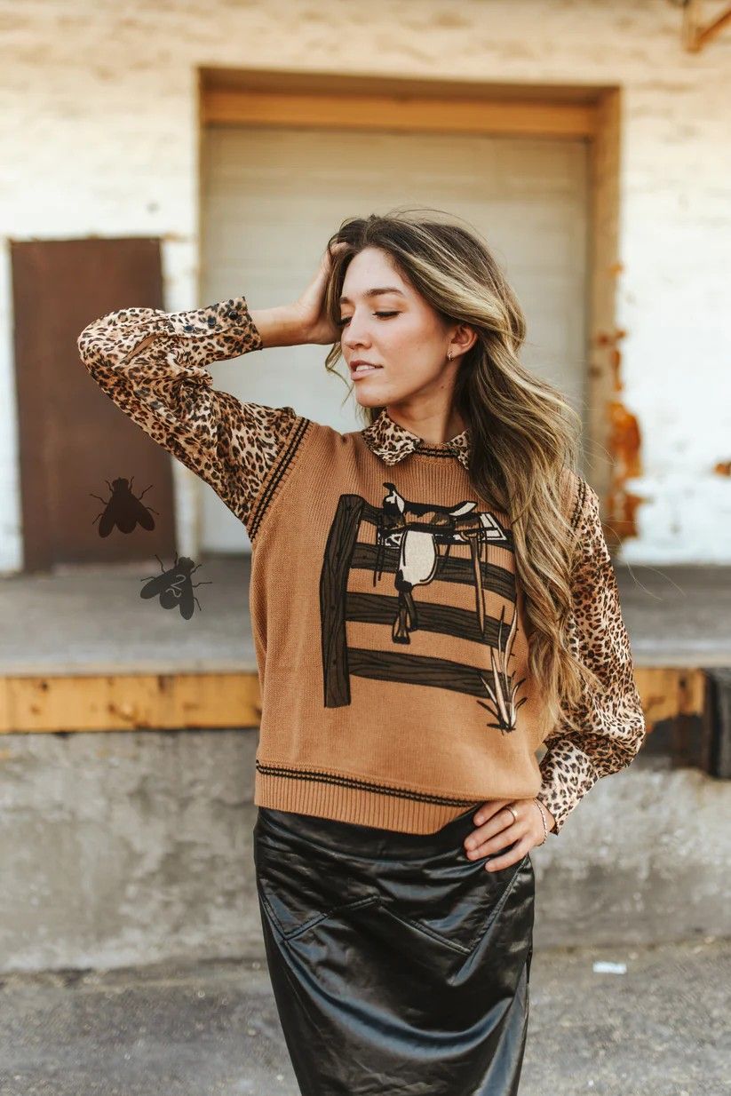 2 FLY CO. WOMEN'S LAREDO SWEATER VEST - SADDLE