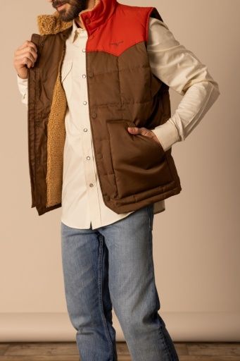 KIMES RANCH MEN'S MUIR TRAIL TWO TONED WESTERN VEST - BROWN, COLOR: BROWN, SIZE: SMALL