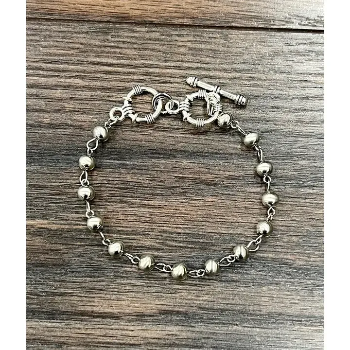 ISAC TRADING INC. SILVER NAVAJO BEAD ADJUSTABLE BRACELET