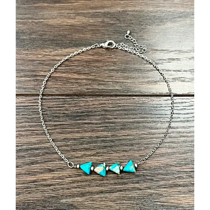 ISAC TRADING INC. 15" 10MM ARROWHEAD GEMSTONE NECKLACE