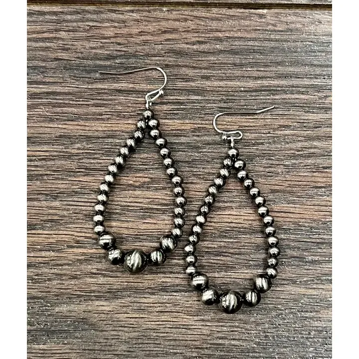 ISAC TRADING INC. GRADUATED POLISH NAVAJO BEAD EARRINGS