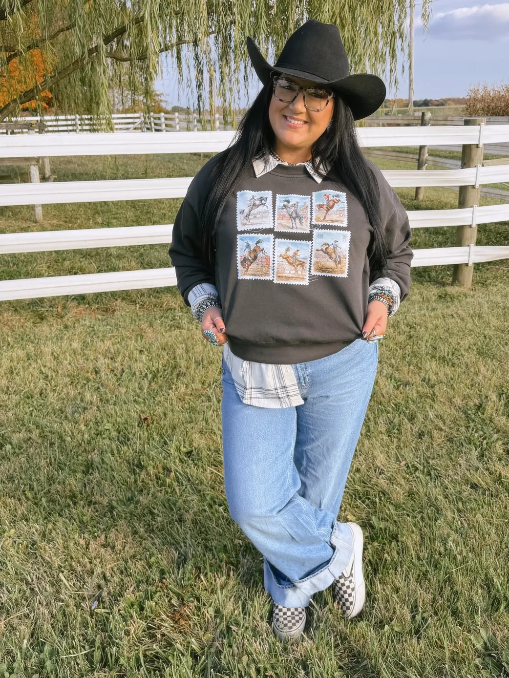THE WALKING A WOMEN'S VINTAGE COWBOY STAMPS COLLAGE CREW SWEATSHIRT - BLACK