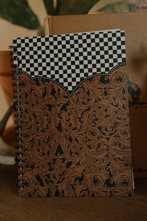 STERLING KREEK LITTLE COUNTRY LITTLE HOOD SMALL NOTEBOOK