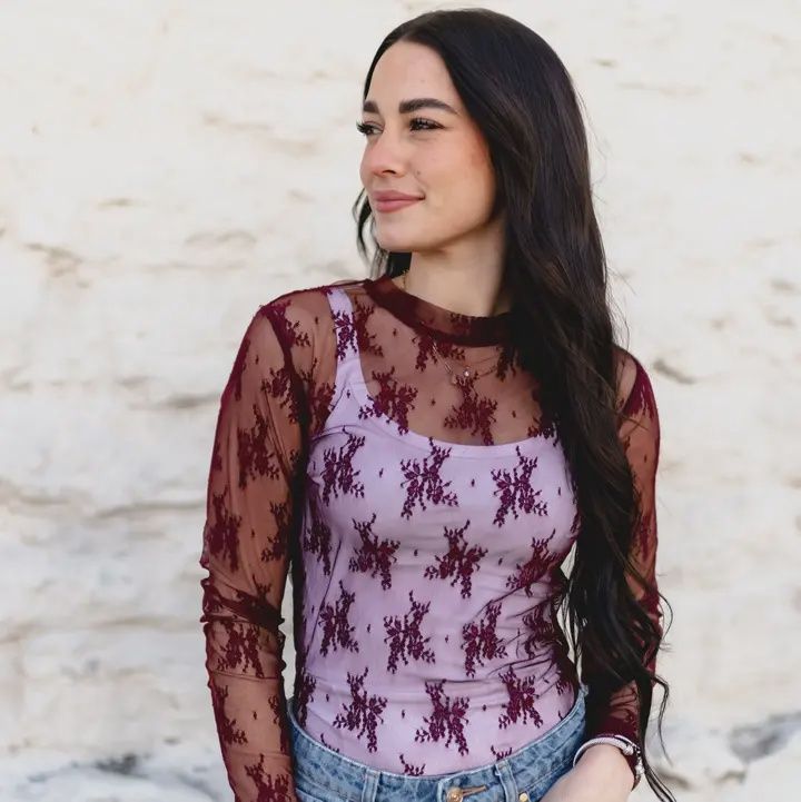 TURQUOISE HAVEN WOMEN'S LONG SLEEVE LACE SHIRT - WINE