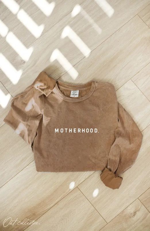 OAT COLLECTIVE LONG SLEEVE MOTHERHOOD. MINERAL CREW TEE SHIRT- TOAST
