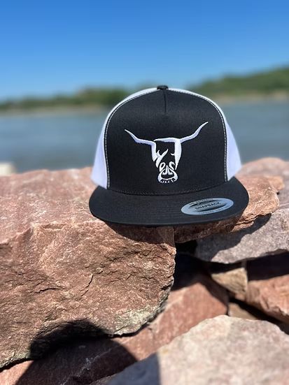 WEST RIVER HAT CO. LOGO SNAPBACK TRUCKER CAP - BLACK/WHITE/WHITE