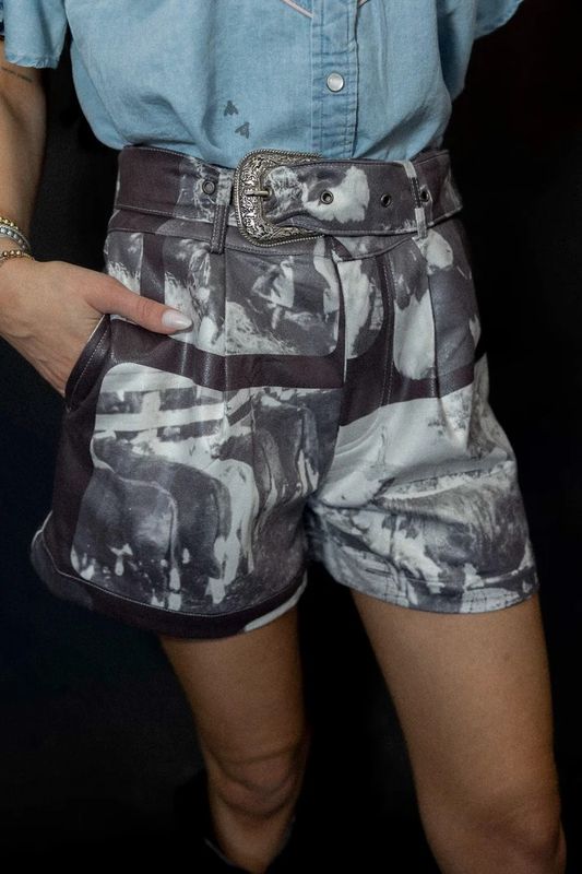 2 FLY CO. WOMEN'S HIGH RISE VINTAGE STASH SHORTS 2 FLY CO. WOMEN'S HIGH RISE VINTAGE STASH SHORTS
