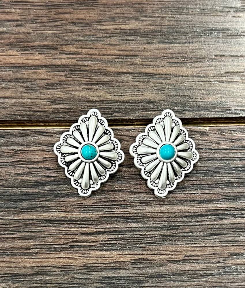 ISAC TRADING INC. WOMEN'S BRASS STUD EARRINGS