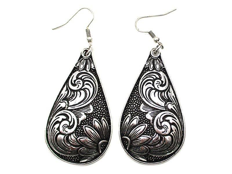 SNOWING WEST WESTERN TURQUOISE STONE POST EARRING