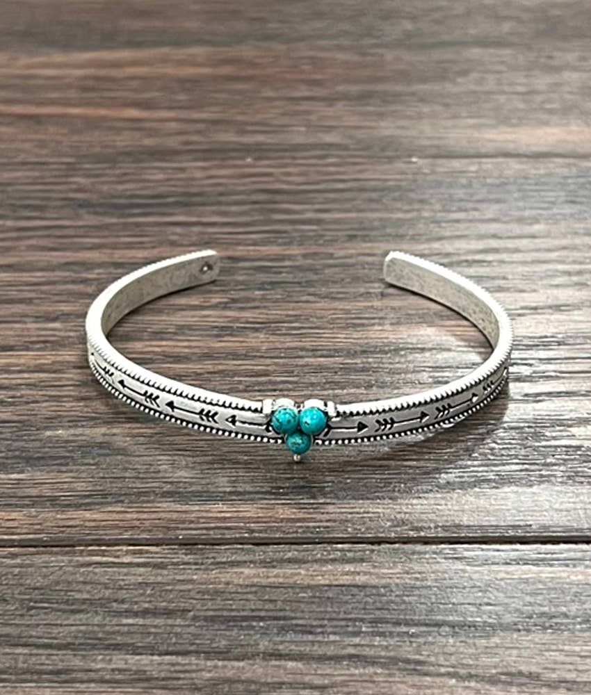 ISAC TRADING INC. WOMEN'S 4MM TURQUOISE CUFF BRACELET