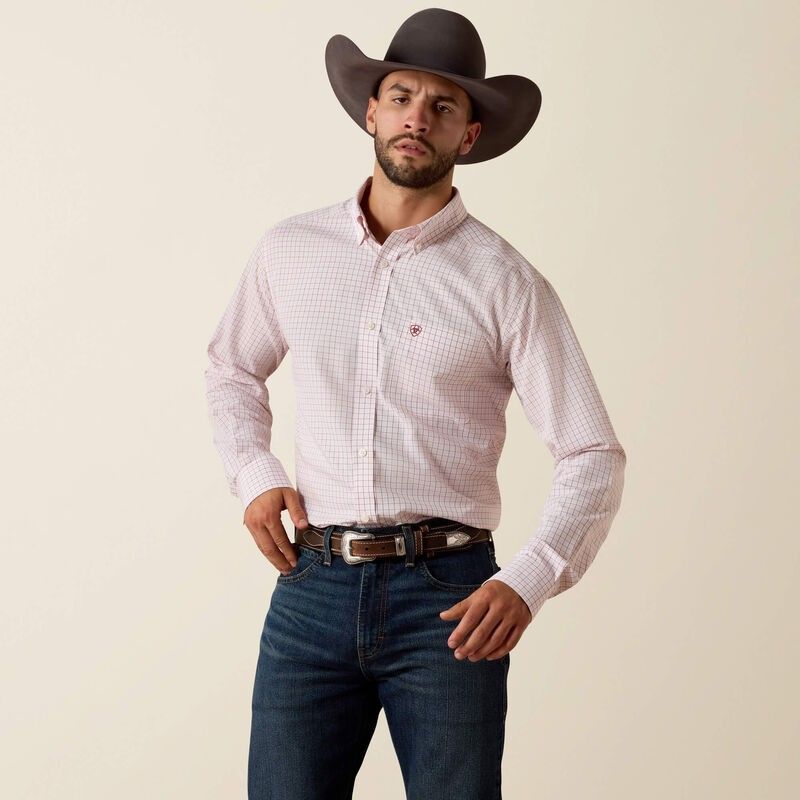 ARIAT MEN'S LONG SLEEVE WRINKLE FREE WENZEL FITTED BUTTON SHIRT - BARELY PINK PLAID