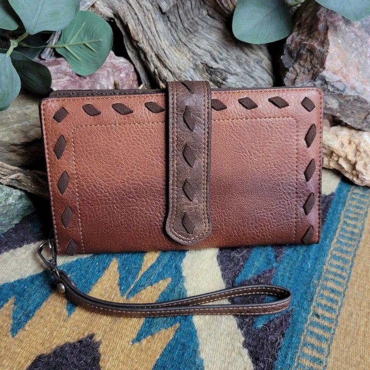 JUSTIN WOMEN'S SLIM WALLET - BROWN WITH WHIPSTITCH